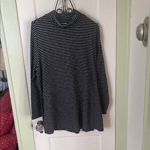 J. Jill Black and White Striped Long Sleeve Top